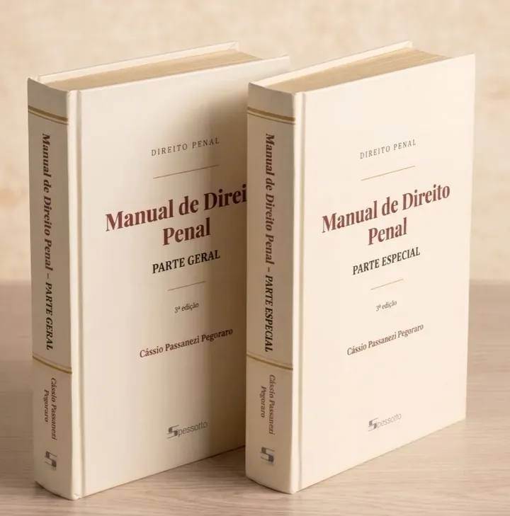 Os dois manuais de Direito Penal, Parte Geral e Parte Especial, como livros físicos lado a lado